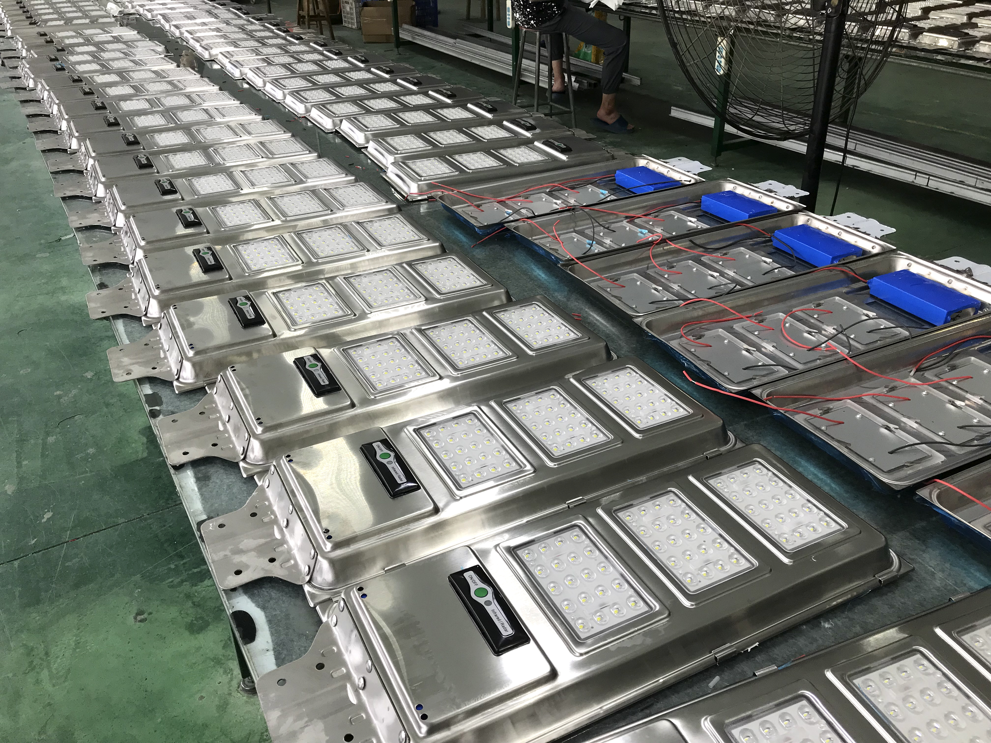 太陽(yáng)能一體化路燈-傳奇(圖9)