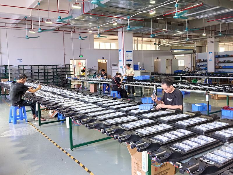 車(chē)間生產(chǎn)(圖1)